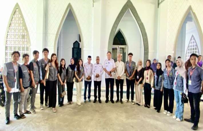 Mahasiswa Kuliah Kerja Nyata (KKN) Universitas Gorontalo di Kelurahan Hepu Hulawa Bersama DPL Vokasi